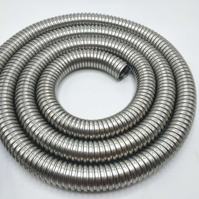 Guter Preis Wellenförmige Struktur Kunststoffbeschichteter Metallschlauch für hohe Korrosionsbeständigkeit und Kunststoffbeschichtung Online